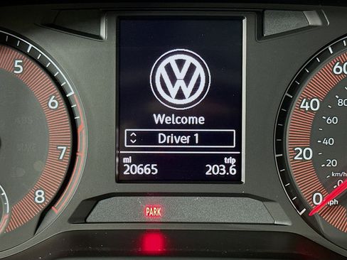 Used 2020 Volkswagen Jetta SE image 19