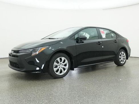 New 2026 Toyota Corolla LE image 28