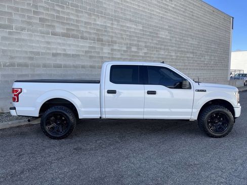 Used 2019 Ford F150 XLT w/ Trailer Tow Package image 4