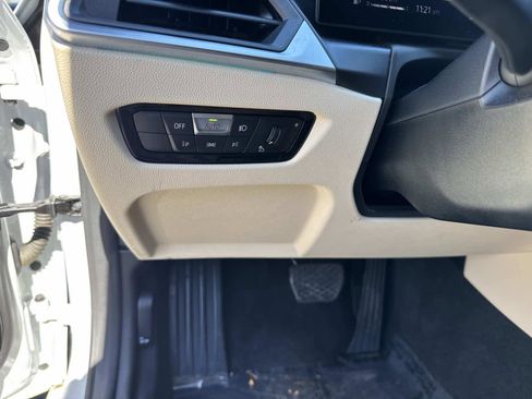 Certified 2024 BMW 430i xDrive Convertible w/ Convenience Package image 26