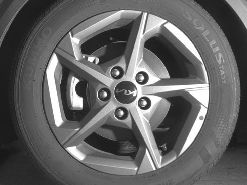 Used 2025 Kia K4 LXS image 12