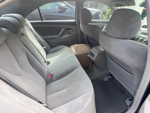 Used 2007 Toyota Camry FWD image 4