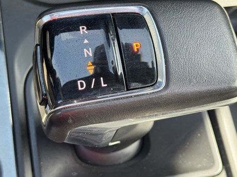 Used 2022 Chevrolet Silverado 1500 ZR2 w/ Technology Package image 26