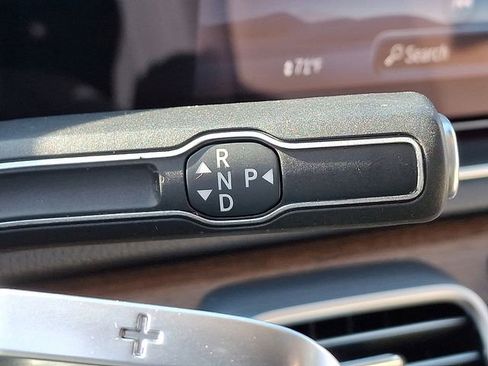 Used 2024 Mercedes-Benz GLE 450 4MATIC image 15