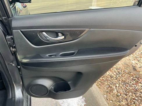 Used 2016 Nissan Rogue SL w/ SL Premium Package image 22