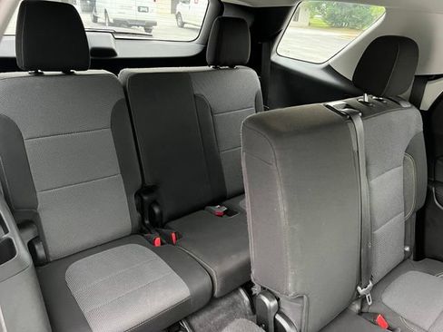 Used 2019 Chevrolet Traverse LS FWD image 24