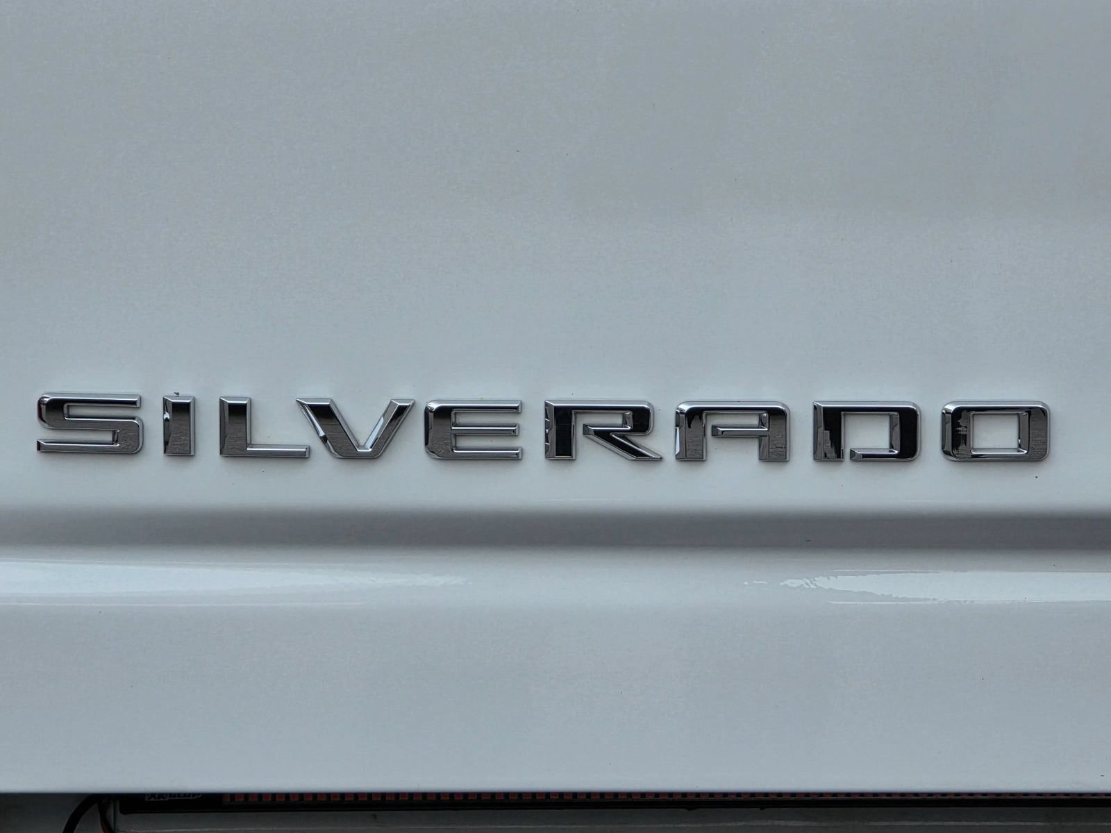 Used 2024 Chevrolet Silverado 2500 LT AWD/4WD image 40