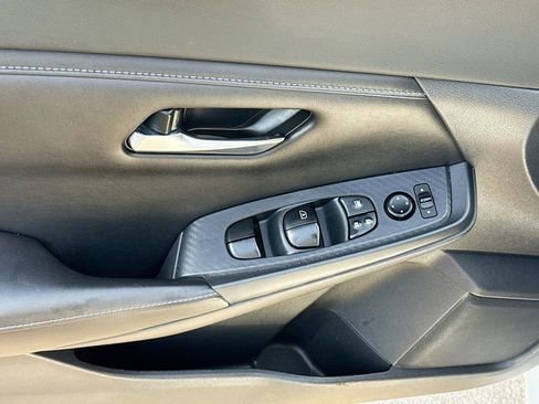 Used 2021 Nissan Sentra SV FWD image 18