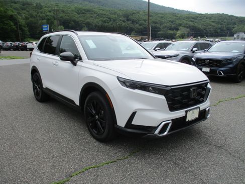 Certified 2024 Honda CR-V Sport Touring image 3