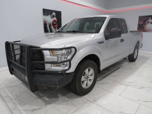 Used 2016 Ford F150 XL w/ Equipment Group 101A Mid AWD/4WD image 5