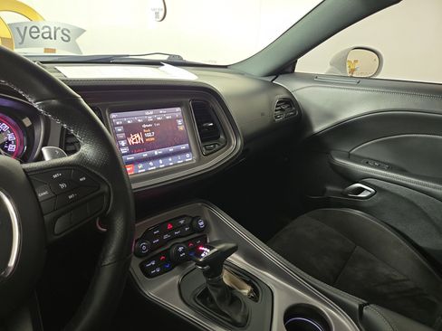 Used 2023 Dodge Challenger R/T w/ Plus Package image 24