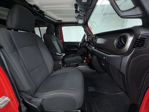 Used 2018 Jeep Wrangler Unlimited Sport S AWD/4WD image 19