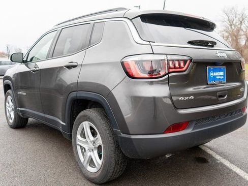 Used 2023 Jeep Compass Latitude w/ Convenience Group image 8