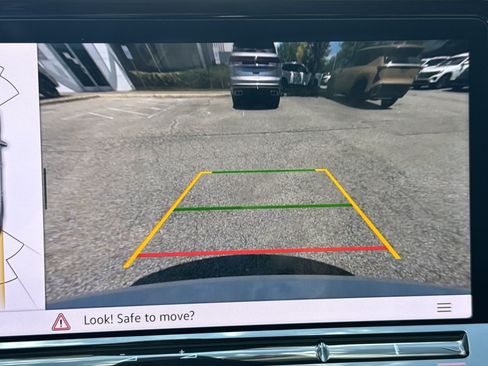 Certified 2024 Volkswagen Atlas SE w/ Panoramic Sunroof Package FWD image 12