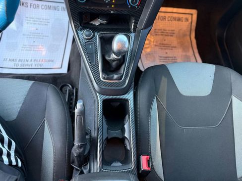 Used 2016 Ford Focus ST image 29