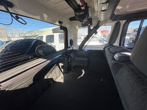 Used 2019 Jeep Wrangler Unlimited Rubicon image 31