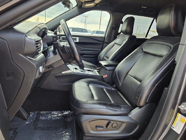 Used 2020 Ford Explorer XLT w/ Equipment Group 202A RWD image 12