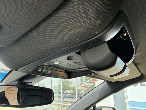 Used 2025 Chevrolet Blazer RS FWD image 26