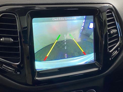 Used 2018 Jeep Compass Limited w/ Navigation Group image 25