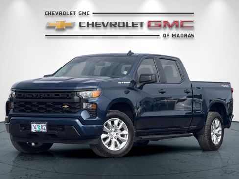Used 2022 Chevrolet Silverado 1500 Custom AWD/4WD image 7