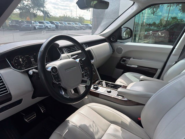 Used 2017 Land Rover Range Rover Supercharged AWD/4WD image 6