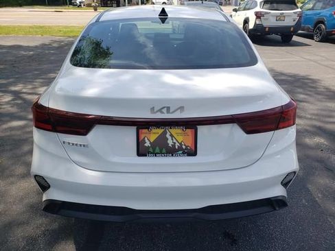 Used 2023 Kia Forte LXS FWD image 4