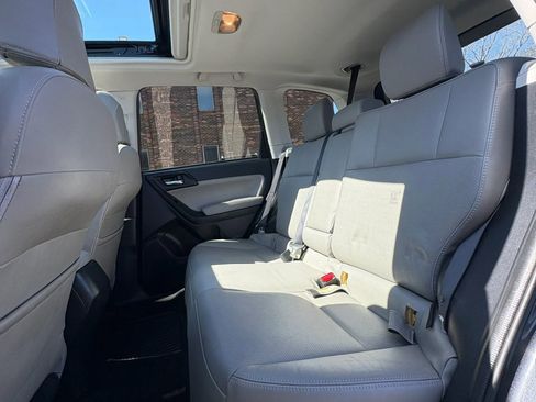 Used 2015 Subaru Forester 2.5i Limited image 43