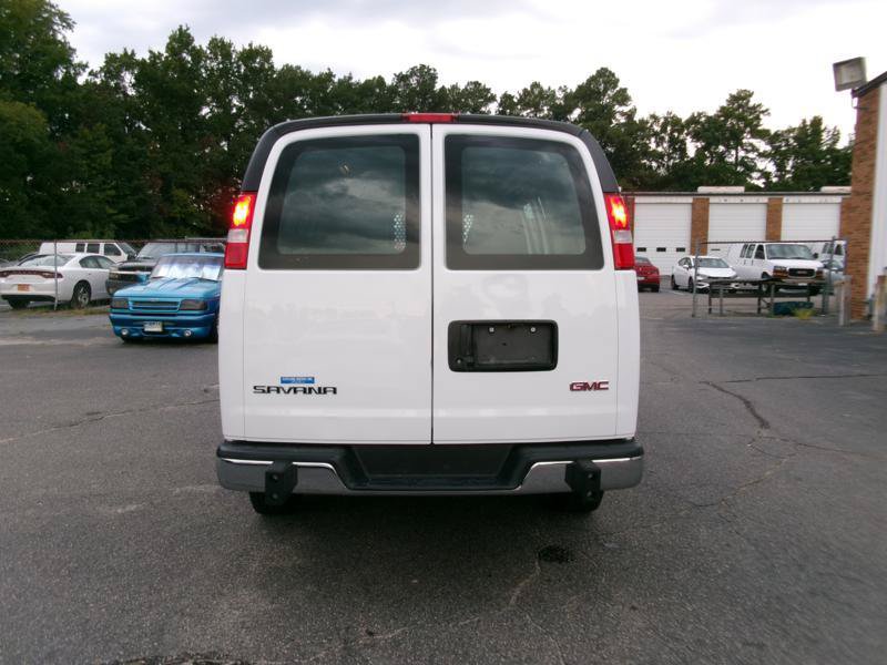 Used 2025 GMC Savana 2500 w/ Driver Convenience Package RWD image 8