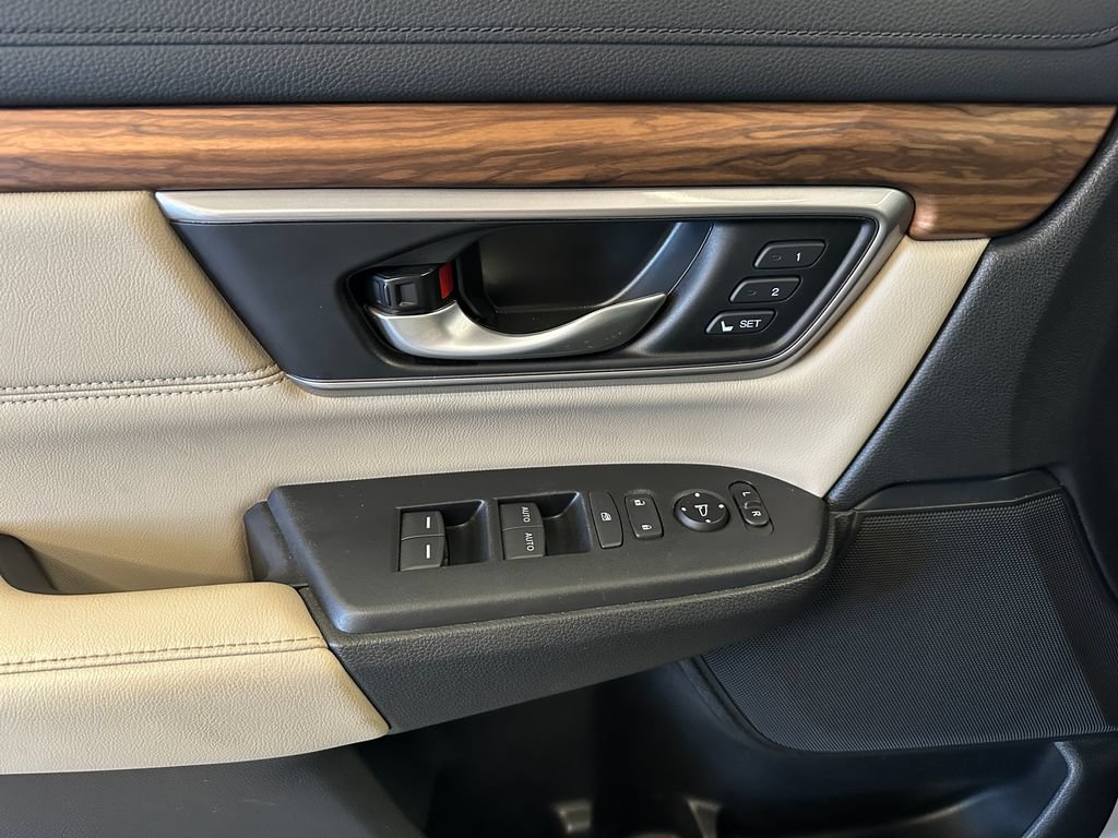 Used 2020 Honda CR-V Touring image 19
