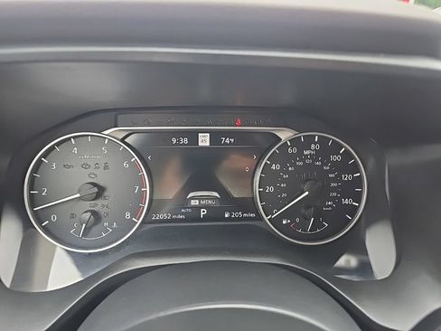 Used 2023 Nissan Rogue SL AWD/4WD image 14
