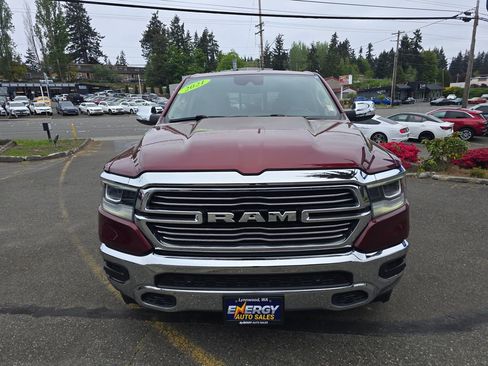 Used 2021 RAM 1500 Laramie AWD/4WD image 2