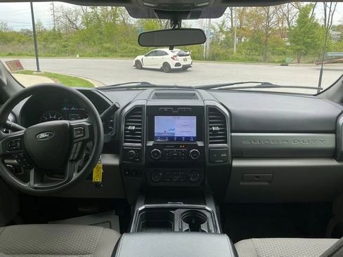 Used 2022 Ford F250 XLT w/ Black Appearance Package AWD/4WD image 20