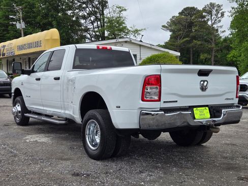 Used 2024 RAM 3500 Big Horn AWD/4WD image 3
