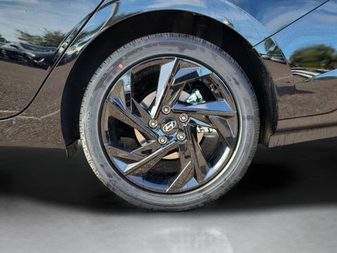 New 2026 Hyundai Elantra SEL Sport Premium FWD image 30