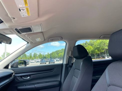Used 2025 Honda CR-V LX image 27