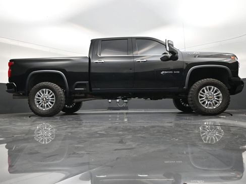 Used 2021 Chevrolet Silverado 2500 High Country w/ Z71 Off-Road Package AWD/4WD image 26