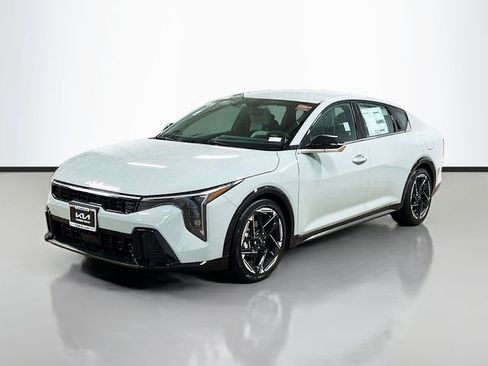 New 2026 Kia K4 GT-Line image 3