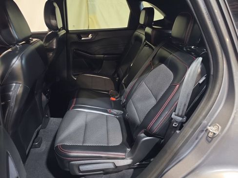Used 2023 Ford Escape ST-Line AWD/4WD image 23
