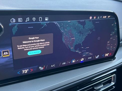 Used 2025 Chevrolet Traverse LT image 31