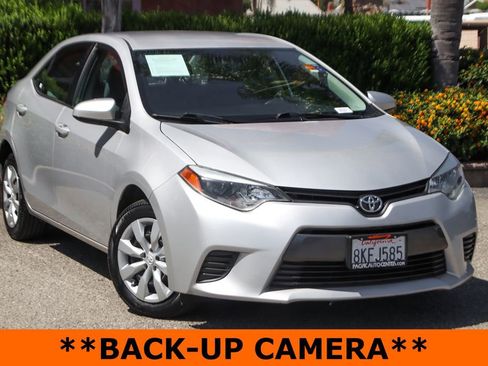 Used 2016 Toyota Corolla LE FWD image 2