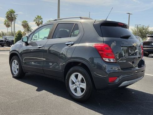 Used 2017 Chevrolet Trax LT w/ LT Convenience Package AWD/4WD image 4
