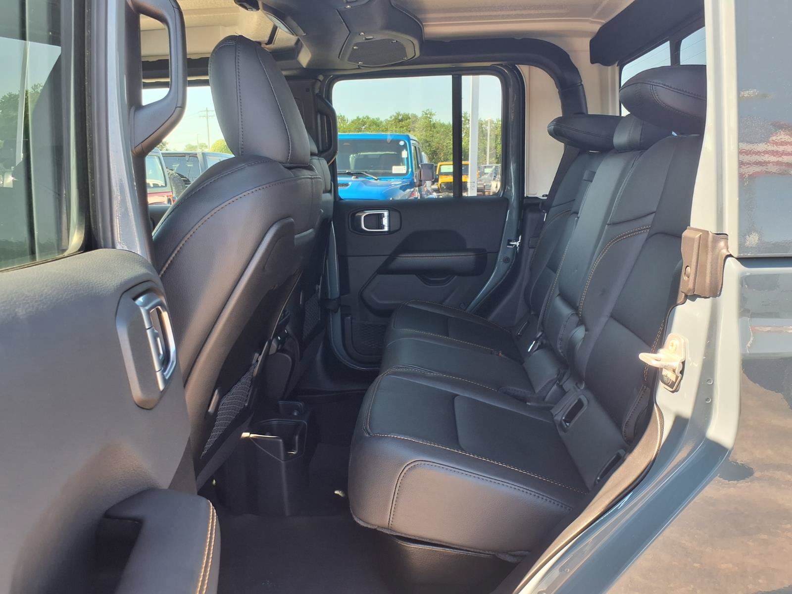 New 2026 Jeep Gladiator Sport AWD/4WD image 7