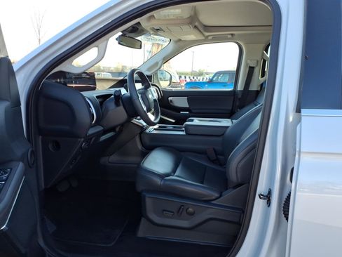 Certified 2025 Ford Expedition Max Active image 11