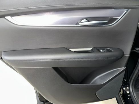 Used 2019 Cadillac XT5 Luxury image 20