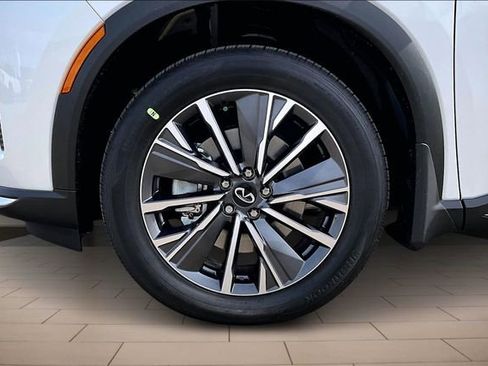 New 2026 INFINITI QX60 Luxe image 9