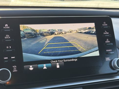 Used 2020 Honda Accord Sport image 28