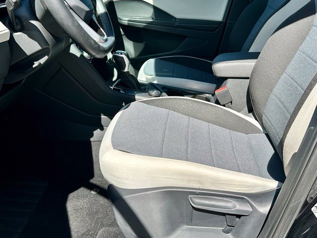Certified 2025 Volkswagen Taos S AWD/4WD image 14