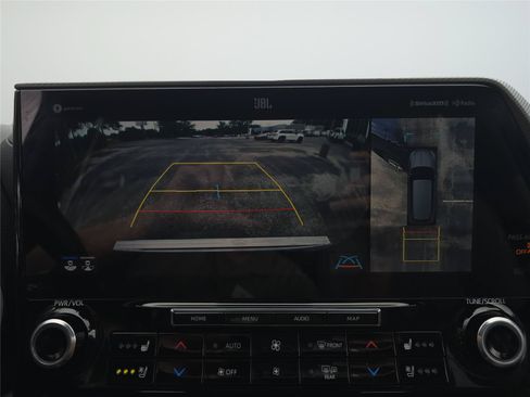 Used 2021 Toyota Highlander Platinum AWD/4WD image 15