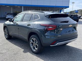 New 2026 Chevrolet Trax LT w/ Sunroof Package video 3