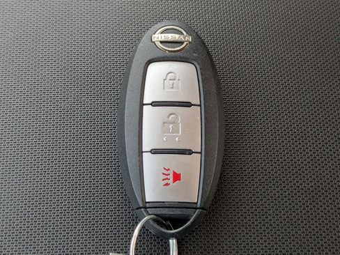 Used 2023 Nissan Frontier S w/ Technology Package image 33